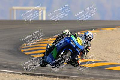 media/Oct-29-2022-CVMA (Sat) [[14c0aa3b66]]/Race 4 500 Supersport-350 Supersport/